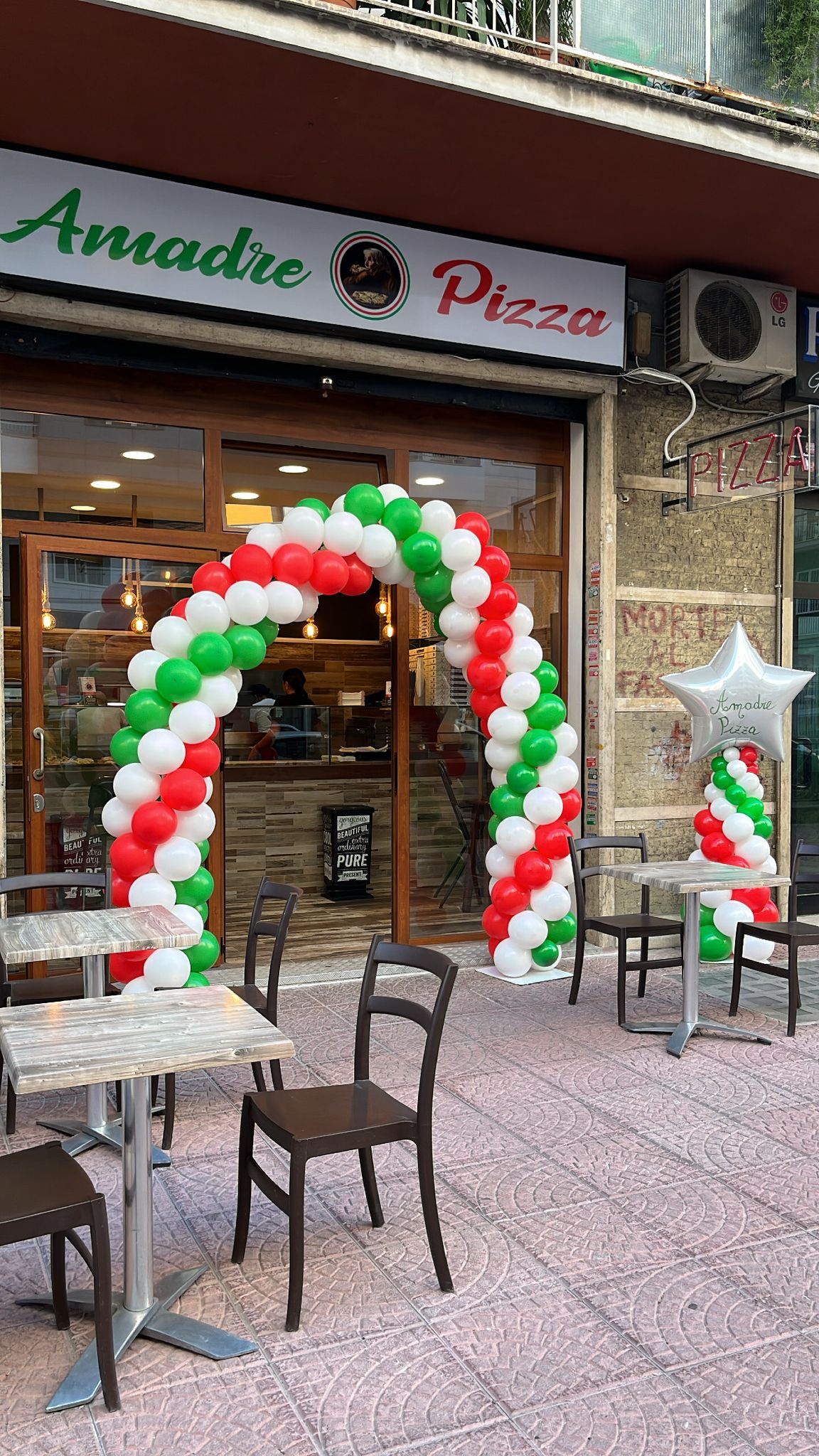 Allestimento palloncini per Inaugurazione Negozi e Locali Commerciali